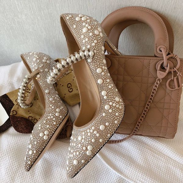 2020 new spring princess wedding shoes, ladies pointed rhinestone pearl rivets, high heels, women's fashion dress shoes, Black
2020 new spring princess wedding shoes, ladies pointed rhinestone pearl rivets, high heels, women's fashion dress shoes, Black
