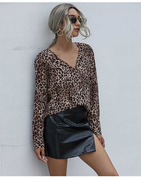 2020 new ladies t-shirt v-neck fashion leopard print loose chiffon shirt three colors size s-2xl, White
2020 new ladies t-shirt v-neck fashion leopard print loose chiffon shirt three colors size s-2xl, White