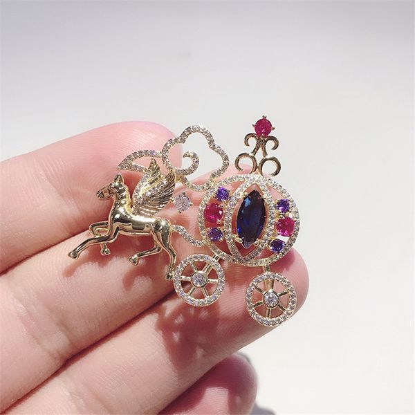 unique carriage brooch crystal brooches for women men shining cz animal horse pins party elegant wedding jewelry christmas gift, Gray
unique carriage brooch crystal brooches for women men shining cz animal horse pins party elegant wedding jewelry christmas gift, Gray