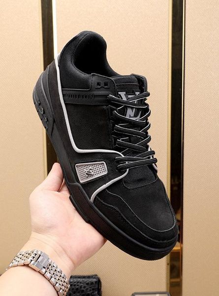 2020n limited edition luxury fashion men 's low to help comfortable casual shoes ,high -end outdoor sports shoes ,size :38 -45, Black
2020n limited edition luxury fashion men 's low to help comfortable casual shoes ,high -end outdoor sports shoes ,size :38 -45, Black
