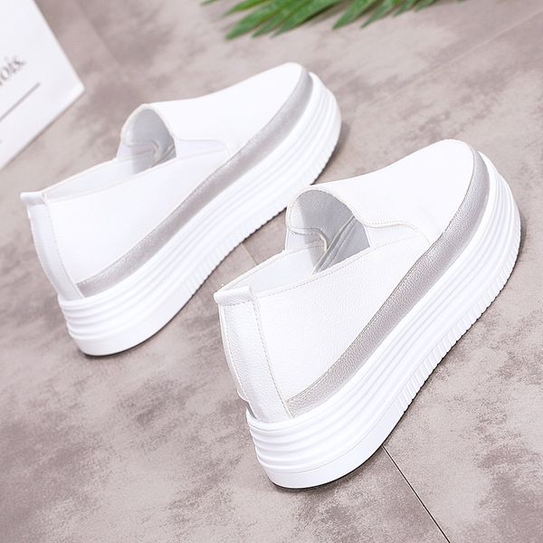 woman shoes 2020 spring new fashion shoes woman casual microfiber leather simple women casual loafers sneakers breathable, Black
woman shoes 2020 spring new fashion shoes woman casual microfiber leather simple women casual loafers sneakers breathable, Black