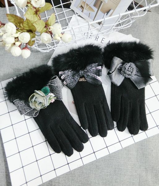 five fingers gloves korean touch screen wool bow black warm knitted women spring winter flower mittens, Blue;gray
five fingers gloves korean touch screen wool bow black warm knitted women spring winter flower mittens, Blue;gray