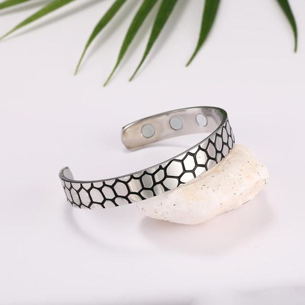 london men silvery wild crocodile pattern healthy magnetic bracelet women power therapy magnets magnetite bracelets, Black
london men silvery wild crocodile pattern healthy magnetic bracelet women power therapy magnets magnetite bracelets, Black