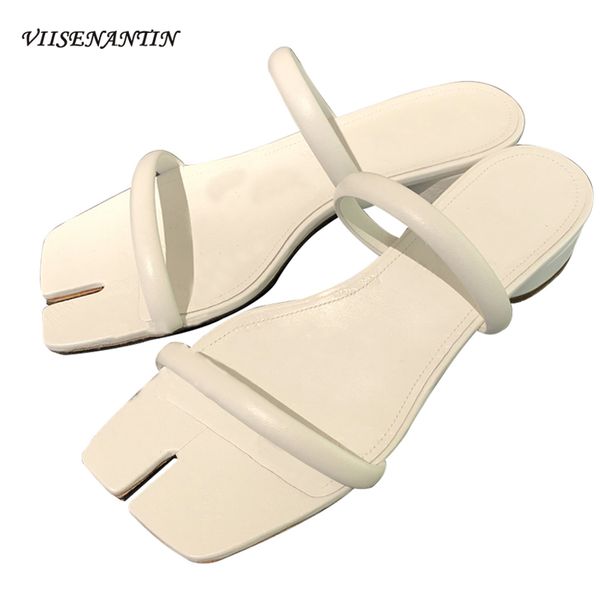 2020 new split toe sandals fashion thin flat women's square toe flip flops black white real leather cool open slides
2020 new split toe sandals fashion thin flat women's square toe flip flops black white real leather cool open slides