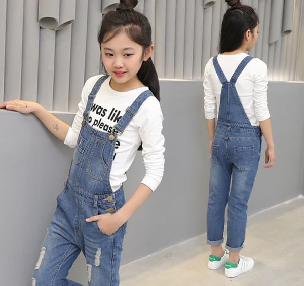 children's wear spring and autumn new girl's hole breaking cowboy back belt pants, big children's suspender pants, korean chi, Blue
children's wear spring and autumn new girl's hole breaking cowboy back belt pants, big children's suspender pants, korean chi, Blue