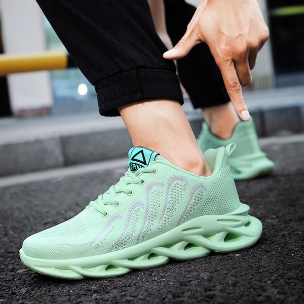 summer men sneakers mesh casual shoes breathable men lightweight vulcanize shoes fashion walking sneakers 2020 zapatillas hombre, Black
summer men sneakers mesh casual shoes breathable men lightweight vulcanize shoes fashion walking sneakers 2020 zapatillas hombre, Black