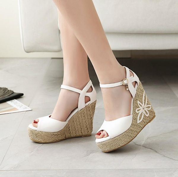 sandals 2021 summer women ultra-high heel slanted shoes woman small plus size 30-48 yards buckle belt peep-toe wedges, Black
sandals 2021 summer women ultra-high heel slanted shoes woman small plus size 30-48 yards buckle belt peep-toe wedges, Black