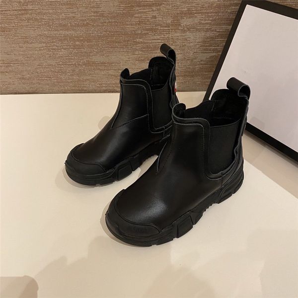 2020s children boots casual autumn winter leather school boy shoes fashion in snow boots 2020 new kids girls martin boots, Black;grey
2020s children boots casual autumn winter leather school boy shoes fashion in snow boots 2020 new kids girls martin boots, Black;grey