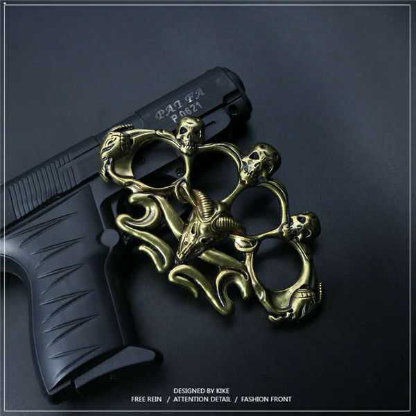 fiberglass finger tiger four-finger fist ring ring hand support self-defense weapon fist set fighting supplies hand buckle men's portab
fiberglass finger tiger four-finger fist ring ring hand support self-defense weapon fist set fighting supplies hand buckle men's portab