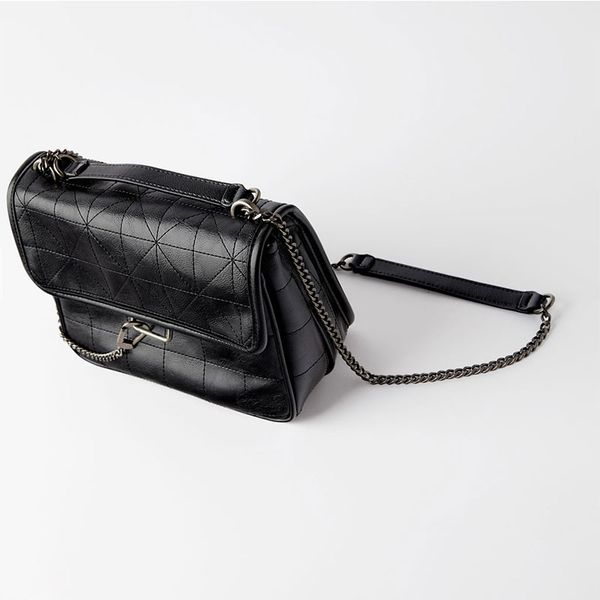 women's fashion design large capacity handbag retro chain flap crossbody bag shoulder bag for office daily
women's fashion design large capacity handbag retro chain flap crossbody bag shoulder bag for office daily