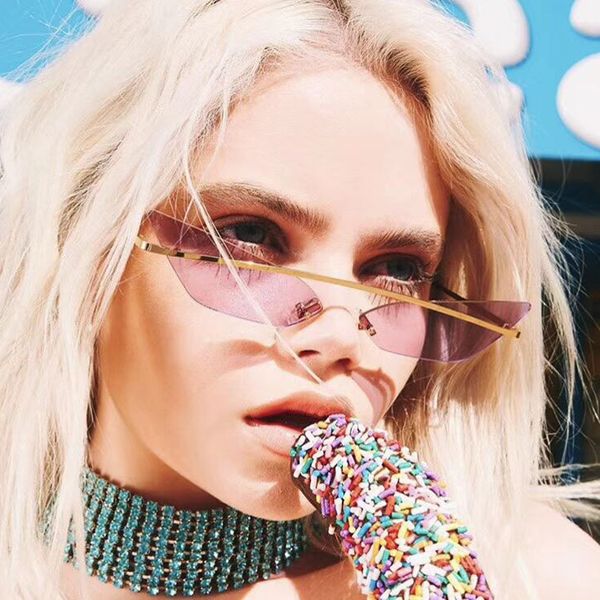 2020 fashion brand brand дизайнер кошачий глаз солнцезащитные очки женщины урожай металла светоотражающие очки для женщин зеркало, White;black
2020 fashion brand brand дизайнер кошачий глаз солнцезащитные очки женщины урожай металла светоотражающие очки для женщин зеркало, White;black