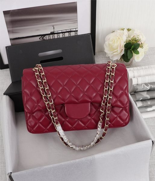 brand design 1113 v-shaped double flap bag genuine lambskin chain bag black hardware women caviar leather stripe messenger bag
brand design 1113 v-shaped double flap bag genuine lambskin chain bag black hardware women caviar leather stripe messenger bag
