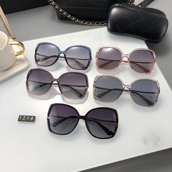 quality 1244 mens sunglasses men sun glasses women designer sunglasses fashion style protects eyes gafas de sol lunettes de soleil with box, White;black
quality 1244 mens sunglasses men sun glasses women designer sunglasses fashion style protects eyes gafas de sol lunettes de soleil with box, White;black