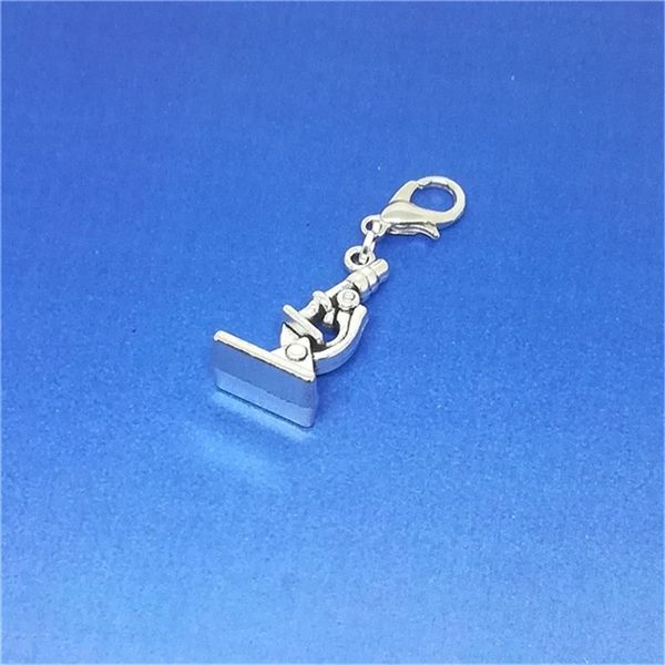 2 pcs microscope charm, microscope clip on charm, lobster buckle, scientist jewelry, geekery, Bronze;silver
2 pcs microscope charm, microscope clip on charm, lobster buckle, scientist jewelry, geekery, Bronze;silver