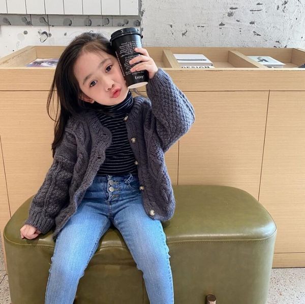 2020 new arrival girls knitted sweaters autumn winter full sleeve fashion kids cardigan 2-7 years qw495, Blue;gray
2020 new arrival girls knitted sweaters autumn winter full sleeve fashion kids cardigan 2-7 years qw495, Blue;gray