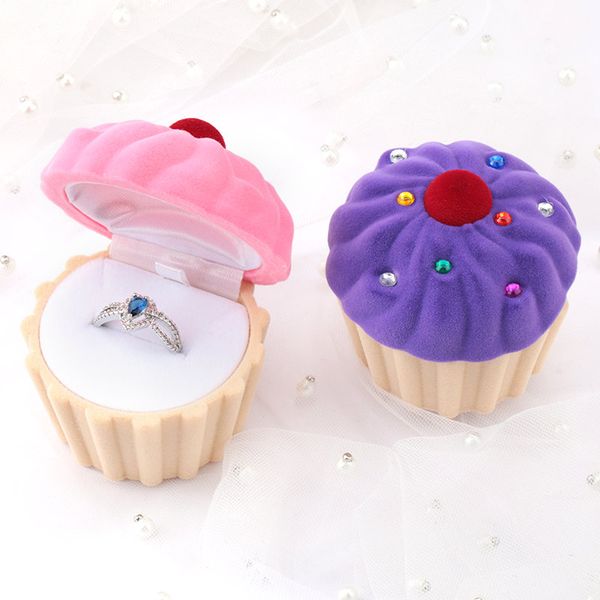 1 piece lovely cake gift box holder jewelry box case velvet wedding ring for earrings necklace display & packaging 2 colors, Pink;blue
1 piece lovely cake gift box holder jewelry box case velvet wedding ring for earrings necklace display & packaging 2 colors, Pink;blue