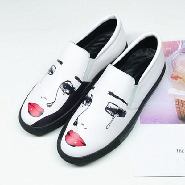 graffiti flat shoes woman casual loafers women leather women shoes slip on buty damskie sapato feminino fashion zapatos de mujer, Black 
graffiti flat shoes woman casual loafers women leather women shoes slip on buty damskie sapato feminino fashion zapatos de mujer, Black