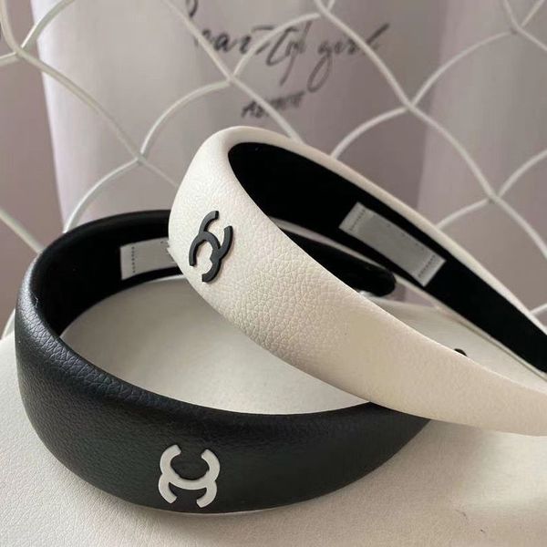 2020 new fashion designer hairband for women wedding headband letter hair band headwear zero profit, Silver
2020 new fashion designer hairband for women wedding headband letter hair band headwear zero profit, Silver