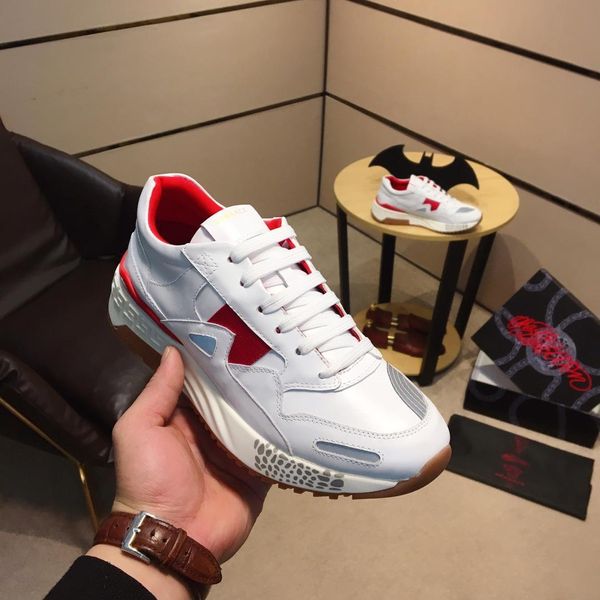 2021w new custom men 's casual shoes ,fashion wild sports shoes ,comfortable breathable shoes ,original box packaging 38 -44, Black
2021w new custom men 's casual shoes ,fashion wild sports shoes ,comfortable breathable shoes ,original box packaging 38 -44, Black