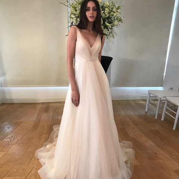 pale pink casual wedding dresses a-line v-neck tulle informal bridal wear with chapel train vestidos de novia 2020, White
pale pink casual wedding dresses a-line v-neck tulle informal bridal wear with chapel train vestidos de novia 2020, White