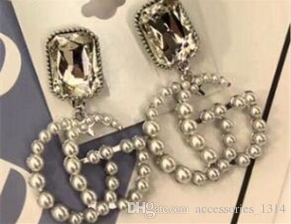 2020new personalized earrings crystal rhinestones english alphabet earrings jewelry ladies gift party fashion accessories, Golden;silver
2020new personalized earrings crystal rhinestones english alphabet earrings jewelry ladies gift party fashion accessories, Golden;silver
