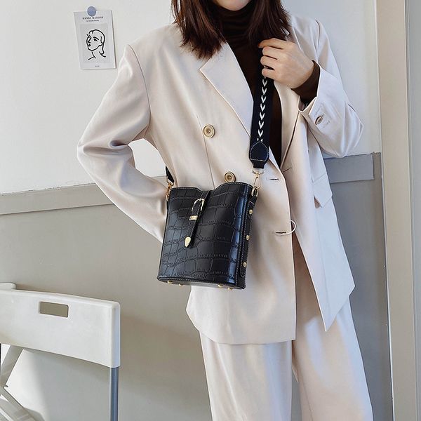 2020 new net red mini bag womens new fashion korean style all-match stone texture messenger bag fashion shoulder bucket bag
2020 new net red mini bag womens new fashion korean style all-match stone texture messenger bag fashion shoulder bucket bag