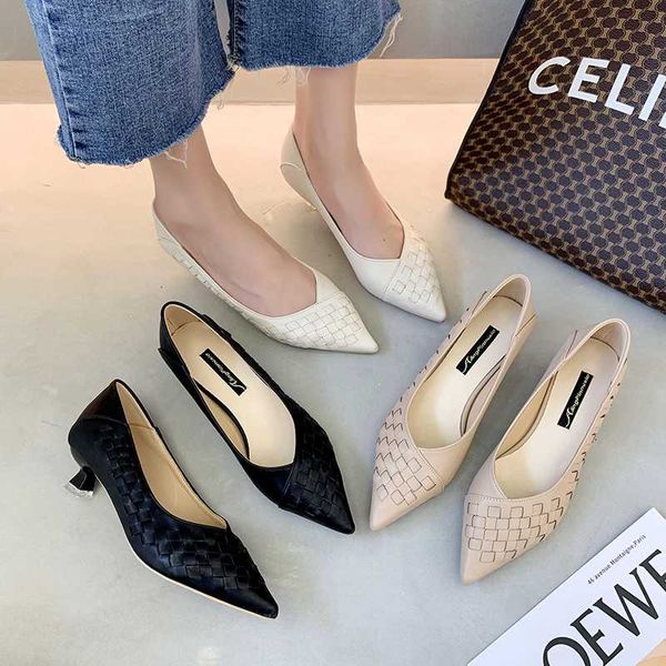 spring and autumn 2020 new fashion all-match women's shoes shallow mouth pointed toe woven mid-heel shoes x291, Black
spring and autumn 2020 new fashion all-match women's shoes shallow mouth pointed toe woven mid-heel shoes x291, Black