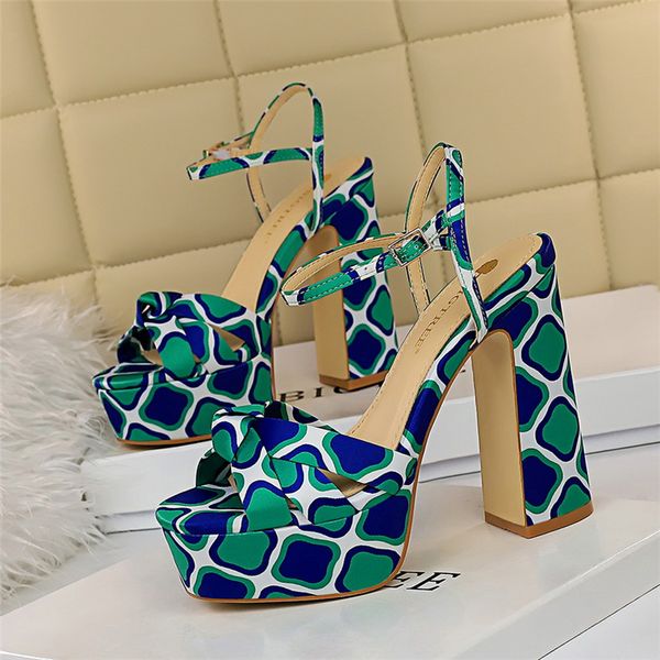 2020 women 12cm high heels platform sandals chunky green red heels satin peep toe sandles fetish stripper gladiator shoes, Black
2020 women 12cm high heels platform sandals chunky green red heels satin peep toe sandles fetish stripper gladiator shoes, Black