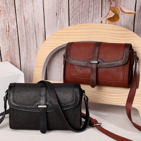 new retro leather handbag women's shoulder messenger bag small bag
new retro leather handbag women's shoulder messenger bag small bag