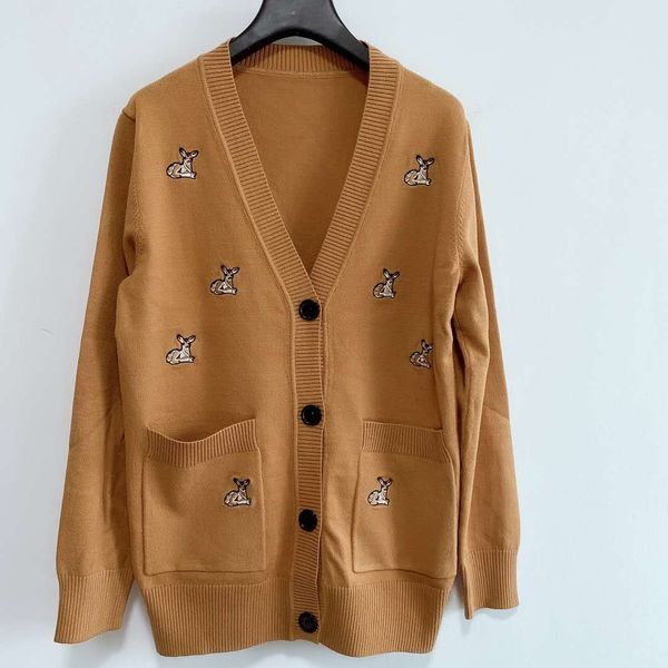 2020 new autumn women full sleeve v-neck lace up sweaters pullovers girls knitted solid soft jumpers knitwear, White;black
2020 new autumn women full sleeve v-neck lace up sweaters pullovers girls knitted solid soft jumpers knitwear, White;black