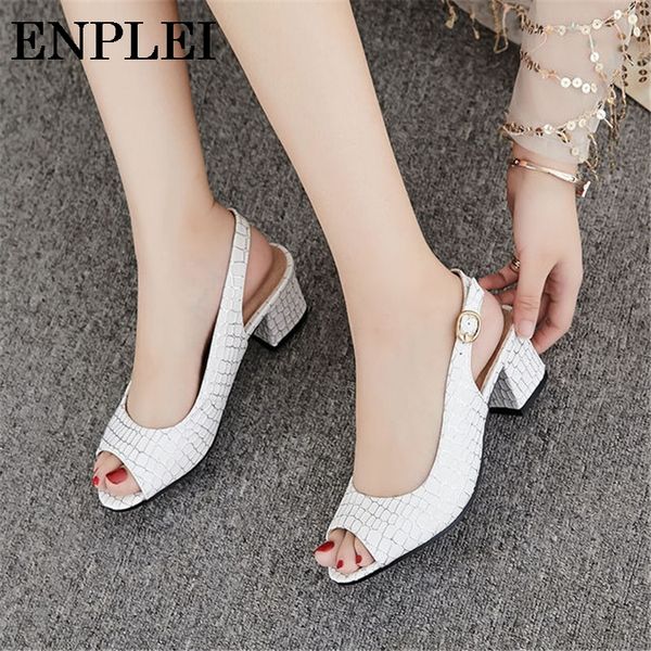 enplei summer sandals women casual shoes fashion high heel ladies party banquet open toe gladiator middle heels size 34-43, Black
enplei summer sandals women casual shoes fashion high heel ladies party banquet open toe gladiator middle heels size 34-43, Black