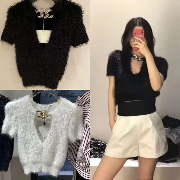 new autumn winter 2020 trendy design v-collar chain hollow out plush knitwear women sweater short sleeve female a2, White;black
new autumn winter 2020 trendy design v-collar chain hollow out plush knitwear women sweater short sleeve female a2, White;black