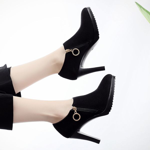 dress shoes 2021 autumn small code high heels female pointed korean version of the wild fine with waterproof platform deep mouth, Black
dress shoes 2021 autumn small code high heels female pointed korean version of the wild fine with waterproof platform deep mouth, Black