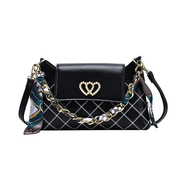leather plaid scarf design women leather fashion purses and handbags shoulder chain bag ladies tote bag 2020 luxury designer
leather plaid scarf design women leather fashion purses and handbags shoulder chain bag ladies tote bag 2020 luxury designer