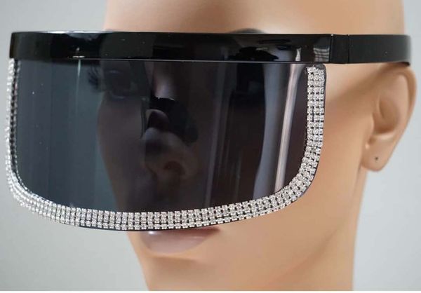 fashion crystal oversize shield visor sunglasses women 2021 flat mask onepiece shades men windproof eyewear gafas de sol mps5, White;black
fashion crystal oversize shield visor sunglasses women 2021 flat mask onepiece shades men windproof eyewear gafas de sol mps5, White;black