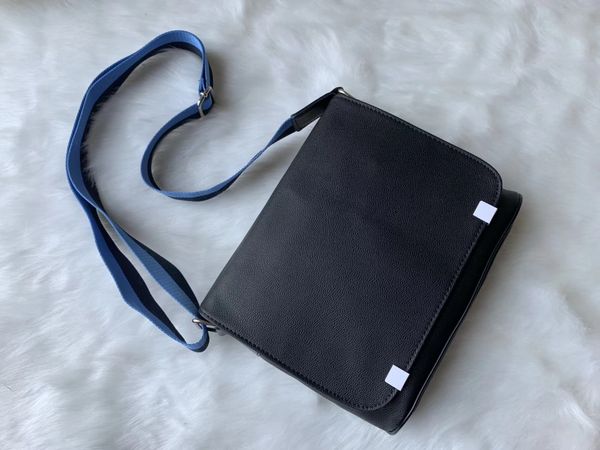 2018 leather men bag briefcase casual business leather mens messenger bag vintage men's crossbody bag bolsas male wallets
2018 leather men bag briefcase casual business leather mens messenger bag vintage men's crossbody bag bolsas male wallets