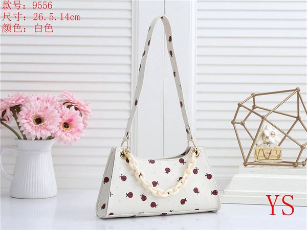wholesale canvas big brand fashion hip-hop ladies shoulder bag female chest bag ladies casual bracelet handbag presbyopia
wholesale canvas big brand fashion hip-hop ladies shoulder bag female chest bag ladies casual bracelet handbag presbyopia