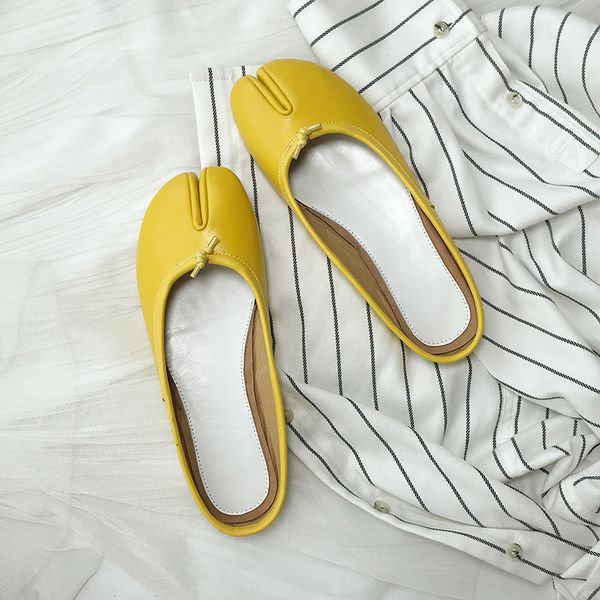 женщины split toe натуральная кожа кожа коровы flats половинной перетаскивание тапочки женщина мягкая женщина ниндзя outwear леди обувь, Black
женщины split toe натуральная кожа кожа коровы flats половинной перетаскивание тапочки женщина мягкая женщина ниндзя outwear леди обувь, Black
