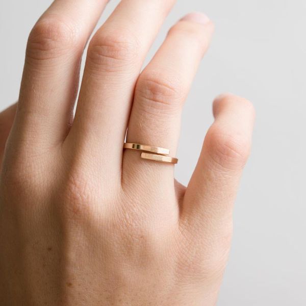 laramoi personality women's finger rings gold color and stainless steel ring geometric wedding jewelry anniversary gift, Golden;silver
laramoi personality women's finger rings gold color and stainless steel ring geometric wedding jewelry anniversary gift, Golden;silver