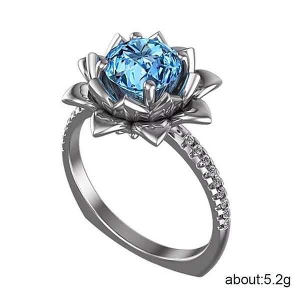 Hot Sale Fashion Sea Blue Crystal Zircon Flower Rings for Women Chic Delicate Lotus Wedding Rings Party Jewelry Wholesale Anel
Hot Sale Fashion Sea Blue Crystal Zircon Flower Rings for Women Chic Delicate Lotus Wedding Rings Party Jewelry Wholesale Anel