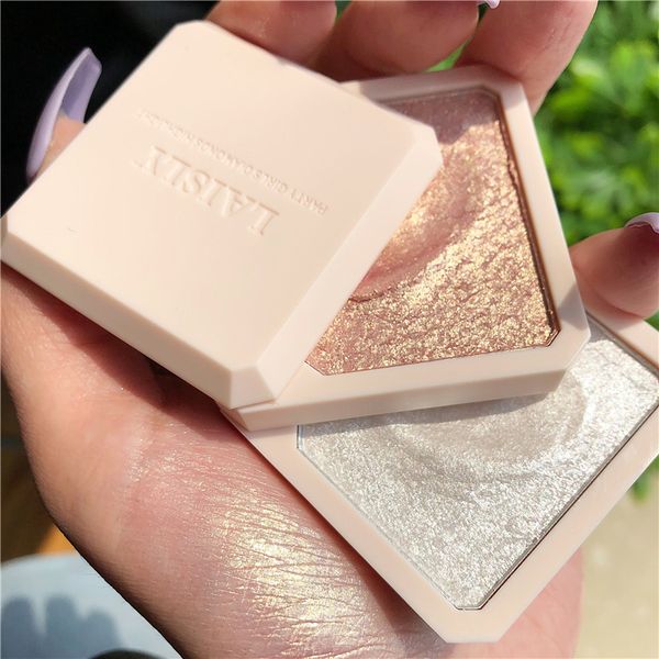 new double-layer highlighter shadow facial makeup face bronzer high gloss shimmer powder makeup cosmetic high-gloss powder 0151
new double-layer highlighter shadow facial makeup face bronzer high gloss shimmer powder makeup cosmetic high-gloss powder 0151