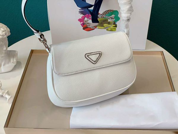 women's handbag designers bags vintage hobos shoulder bags fine texture small size new fashion style hasp solid color ladies
women's handbag designers bags vintage hobos shoulder bags fine texture small size new fashion style hasp solid color ladies