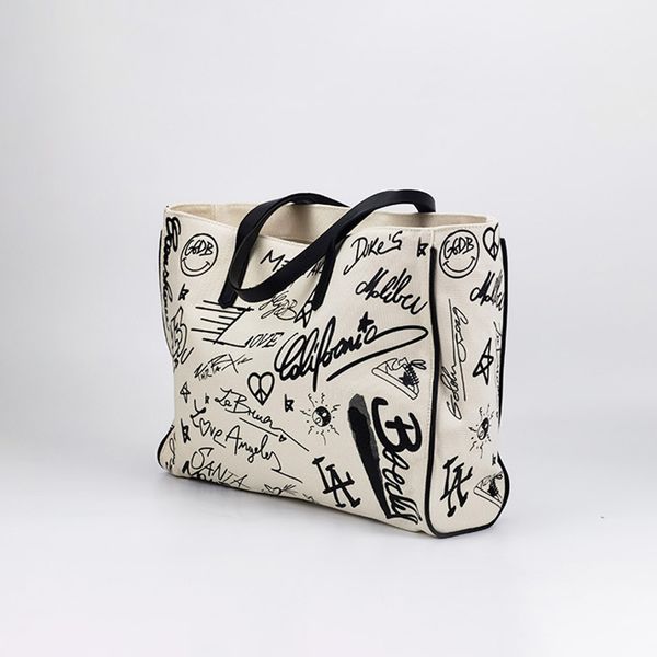 graffiti canvas big bag female 2020 capacity all-match shoulder bag messenger portable tote womens bags handbags hand
graffiti canvas big bag female 2020 capacity all-match shoulder bag messenger portable tote womens bags handbags hand