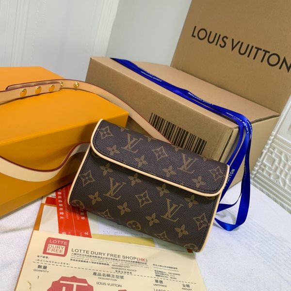 2020 new waist bag handbag wallet backpack main card holder duffle bag women handbags handbag horsebit card holder M51855.
2020 new waist bag handbag wallet backpack main card holder duffle bag women handbags handbag horsebit card holder M51855.