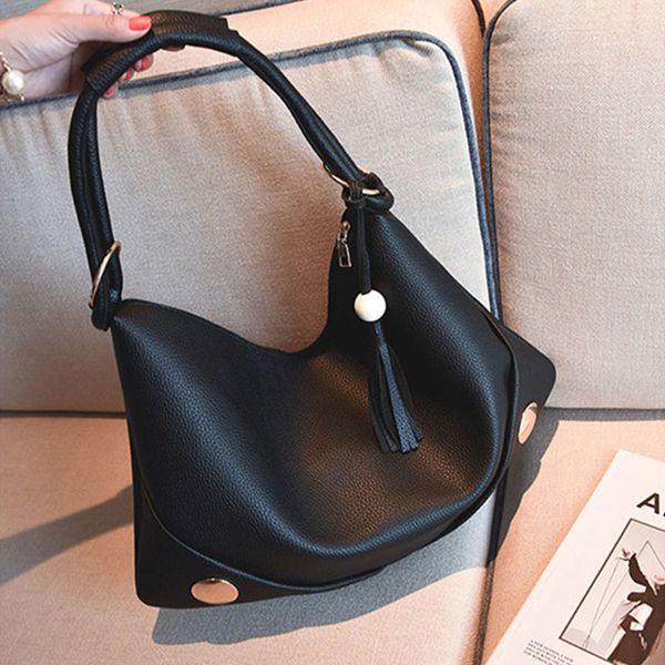 new arrival tassel large capacity handbags luxury shoulder bags hobos designer bag for women fashion ladies pu leather
new arrival tassel large capacity handbags luxury shoulder bags hobos designer bag for women fashion ladies pu leather