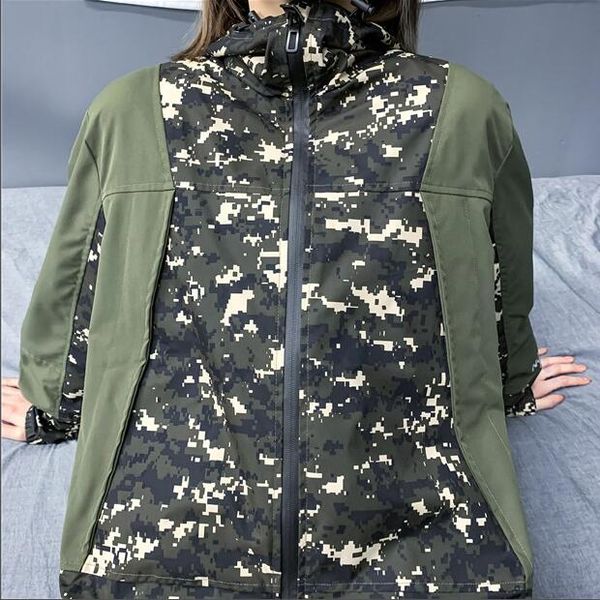 2020 new ft4979 arrival summer hooded contrast color zipper up jackets outwear windbreaker men casual spring autumn lightweight jacket, Black;brown
2020 new ft4979 arrival summer hooded contrast color zipper up jackets outwear windbreaker men casual spring autumn lightweight jacket, Black;brown