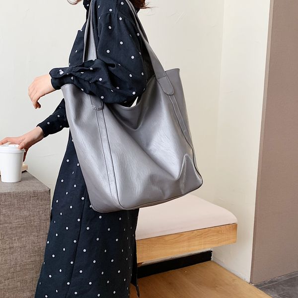 big bag 2020 новых женщины сумки мода простых плечи casual all-матч покупки большой емкость заводских сумки
big bag 2020 новых женщины сумки мода простых плечи casual all-матч покупки большой емкость заводских сумки