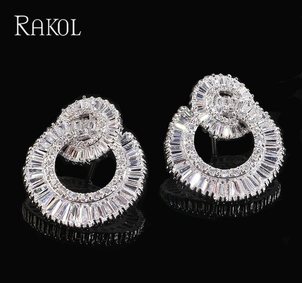 wholesale trendy big 2 circle shape cubic zircon micro stone pave stud earrings for bridal luxury wedding jewelry women01, Golden;silver
wholesale trendy big 2 circle shape cubic zircon micro stone pave stud earrings for bridal luxury wedding jewelry women01, Golden;silver