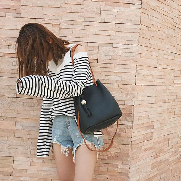 woman trendy tassels bucket bags ladies card bag handbag four sets shoulder bags female casual pu leather luxury bag 50
woman trendy tassels bucket bags ladies card bag handbag four sets shoulder bags female casual pu leather luxury bag 50
