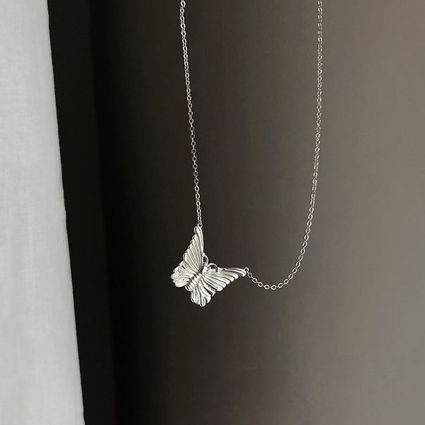 vintage butterfly thai silver color pendant necklace clavicle chain necklace for women jewelry gifts s-n617
vintage butterfly thai silver color pendant necklace clavicle chain necklace for women jewelry gifts s-n617